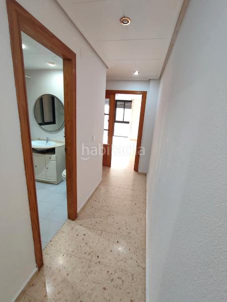 Foto c17b5ff6-e9b4-46c7-853a-d70d8dcdb781. Appartement avec parking dans Plaza Xúquer Paiporta