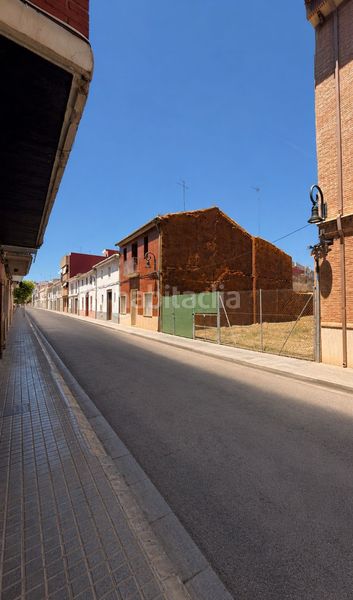Foto fdc4c7cd-70c9-430e-88eb-75f4607ac13c. Terreny residencial a Aldaia