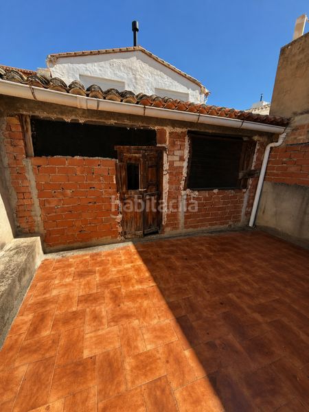 Foto 1031d77c-4b09-4e96-8e82-ee2a759a868d. Casa adossada a Millares