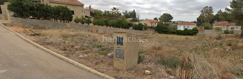 Foto a325c1f4-cbb8-4220-84cc-ad0ae0afe692. Terreny residencial a Turís