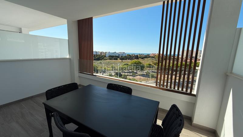 Foto 0798e9d5-20be-4cbf-8076-a8cb205e9190. Rent flat with heating parking pool in Los Álamos Torremolinos