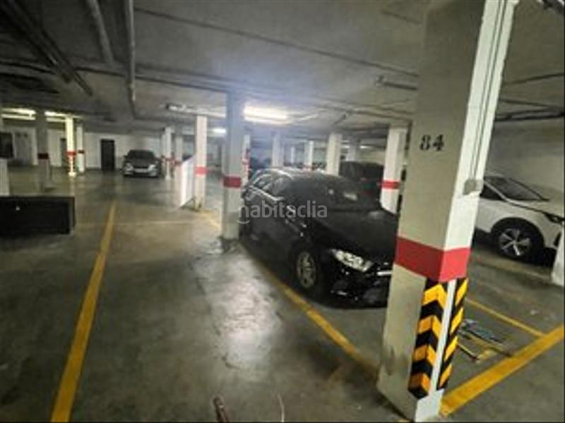Foto 00a66057-70c0-4a53-b719-62b34b3ff803. Parking moto dans avenida del deporte 1 dans colores - entreparques Sevilla