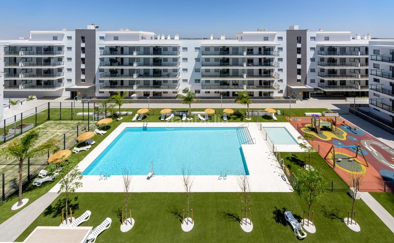 Foto 3ae2594c-bb00-4b53-94d7-c73bd2cbd22a. Àtic 105m<sup>2</sup> amb calefacció aparcament piscina a San Jose de la Rinconada