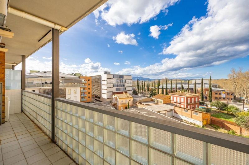 Foto 7770e1a6-6ce6-4e7e-89d1-d2ebc02f5373. Pis amb calefacció piscina a La Devesa Girona
