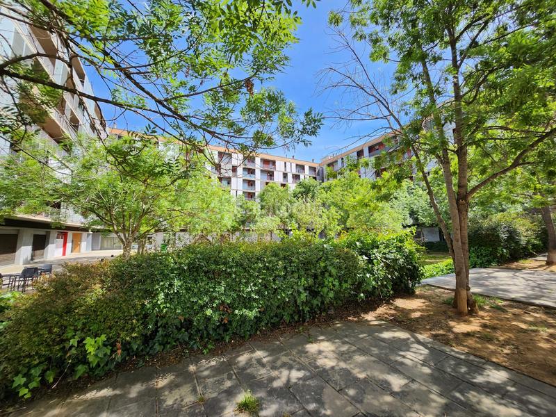 Foto 9422027f-b2fb-49e7-ae50-3e6e55f80190. Posto auto in carrer marquès de caldes de montbui 88 in Girona