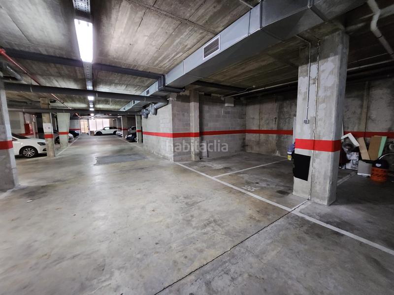 Foto 9815f8b0-3f4c-4b75-a7e8-6d257759b542. Posto auto in carrer marquès de caldes de montbui 88 in Girona