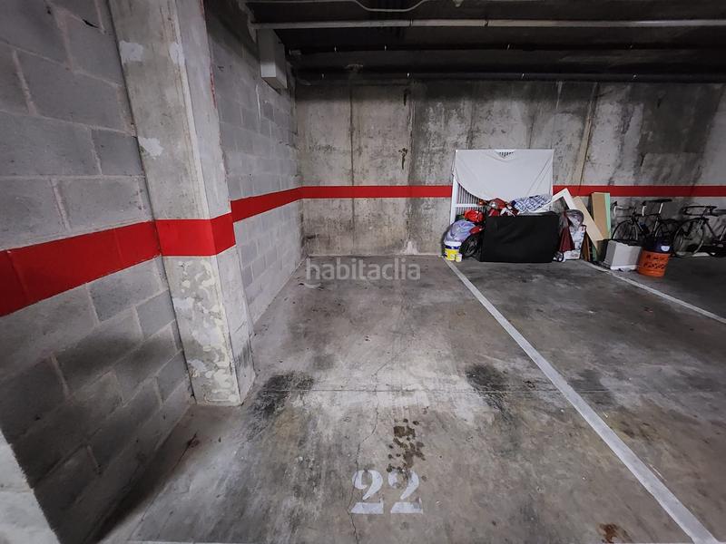 Foto b4de7d45-ea79-4587-b860-9d2df605eb15. Posto auto in carrer marquès de caldes de montbui 88 in Girona