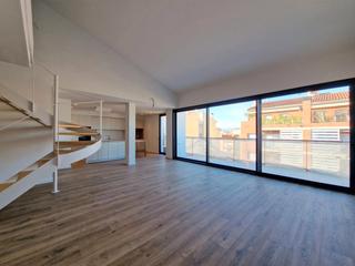 Àtic a Carrer barcelona 43. Àtic dúplex obra nova