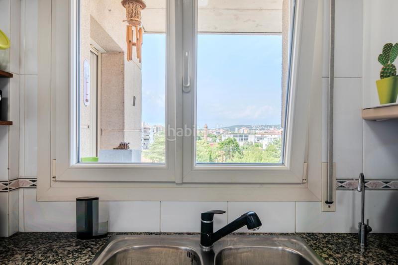 Foto fd2a05d0-3418-4e85-8202-1db2fad3cc27. Piso en Sant Narcis Girona