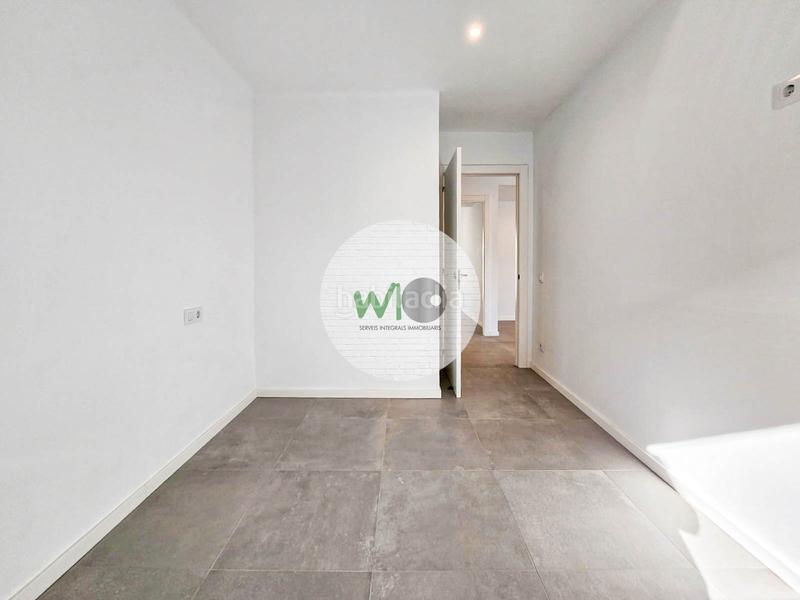 Foto 46e767b7-d5e5-4f2b-a728-612c680e87d7. Alquiler piso lloguer obra nova ! migdia - casernes en Girona