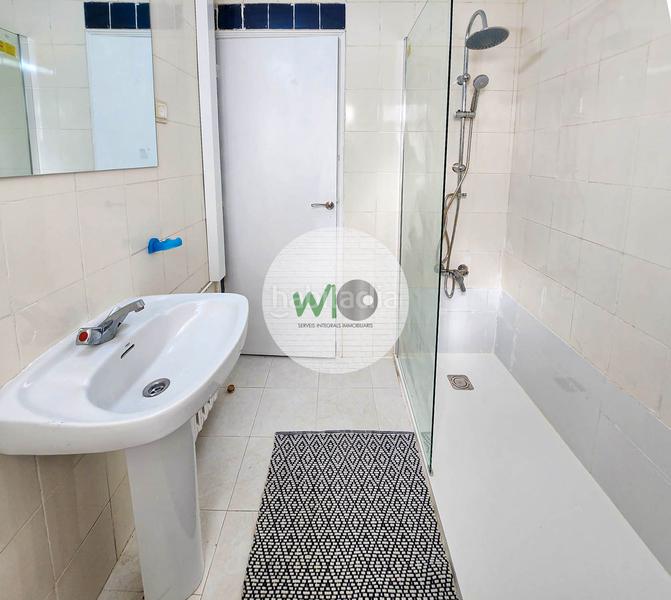 Foto 25699bd2-4fda-4dc7-9352-4e53c3b255f8. Miete etagenwohnung mit heizung in Eixample Nord Girona