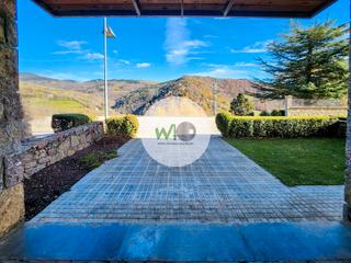 Casa adossada  Carrer de solà morales 7. Casa amb vistes impresionants