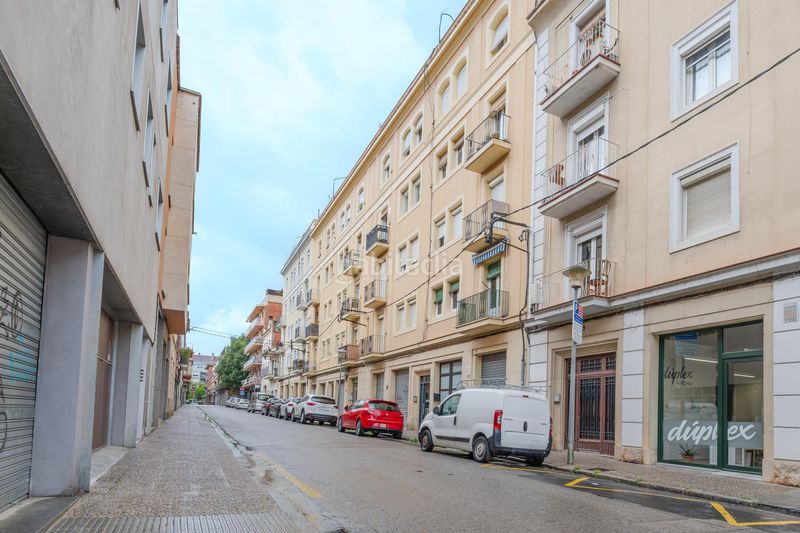 Foto c91aeae5-fbc9-46fd-bb1e-ab16c75cee3a. Pis a Eixample Sud-Migdia Girona