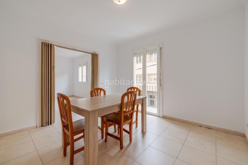 Foto b6e7043b-6ba8-4c8e-ad1e-6082c0265979. Piso en Eixample Sud-Migdia Girona