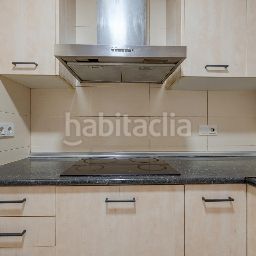 Foto bf1fe3e2-3727-45df-9530-2d3f5391cec8. Piso en Eixample Sud-Migdia Girona