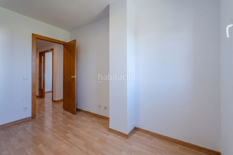 Foto be26d62f-f4ee-421c-8a49-8f1be5eb9930. Pis amb calefacció aparcament a Eixample Sud-Migdia Girona