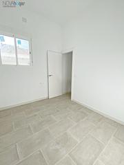 Pis a Cártama. Venta de local adaptado como vivienda