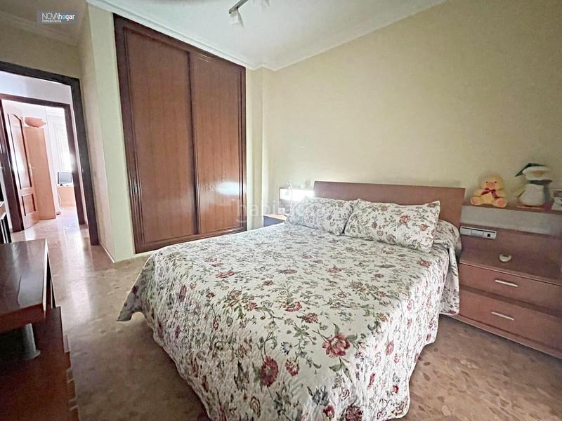 Foto f628fd3b-04a5-4339-858e-52f2d8760d4f. Casa a schiera con parcheggio in Cártama