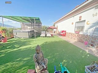Masia a Cártama. Finca rústica con múltiples construcciones en cártama