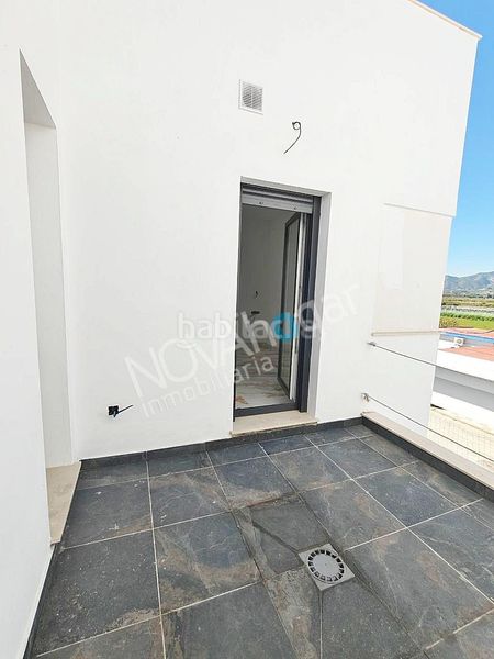 Foto f7aa2d29-3547-411e-9160-8d43af88d5f1. Casa adossada amb aparcament a Campanillas Málaga