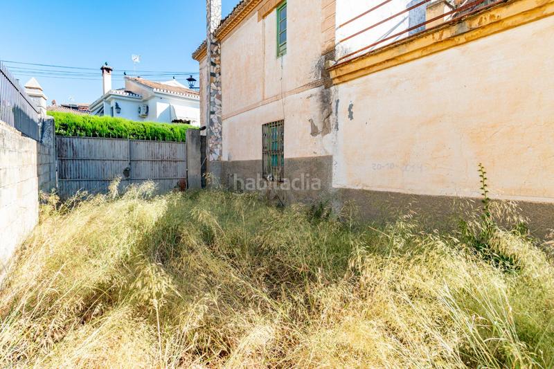 Foto 83df9202-dd37-4549-8ace-ef114a6c1573. Terreno residencial magnifico solar en el centro de la zubia en Zubia (La)