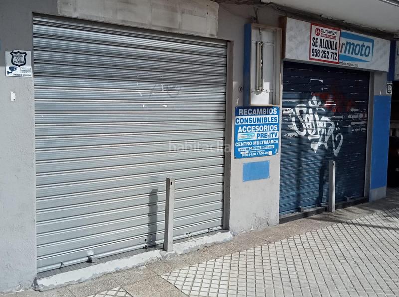 Foto 49f1fcd6-e68a-4637-af11-c47183039054. Alquiler local comercial gran local haciendo esquina en avenida de dilar en Granada