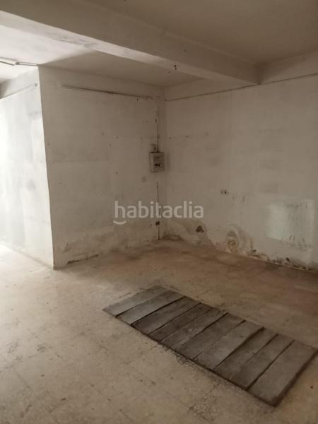 Foto 6816421a-08e6-4edd-a892-4b2b48376f16. Lloguer local comercial a Barrio de Zaidín Granada