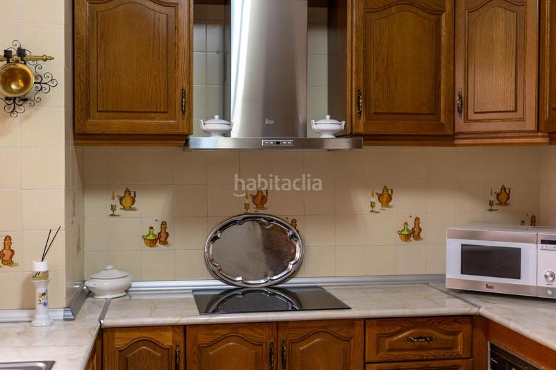 Foto 9a21f409-e560-46df-ab60-888f913bfb5d. Piso amplio piso en avda buenos aires en Guadix
