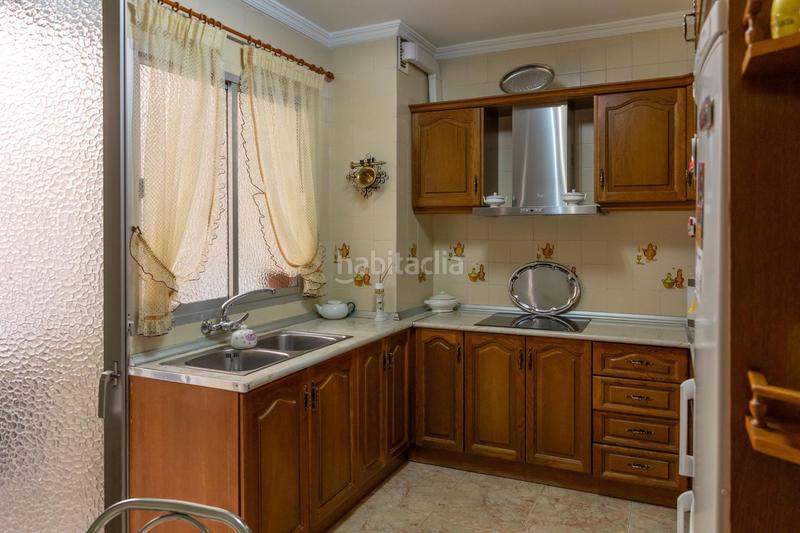 Foto ef2ddb31-8ed8-49d3-88a2-caf1d71c0d7b. Piso amplio piso en avda buenos aires en Guadix