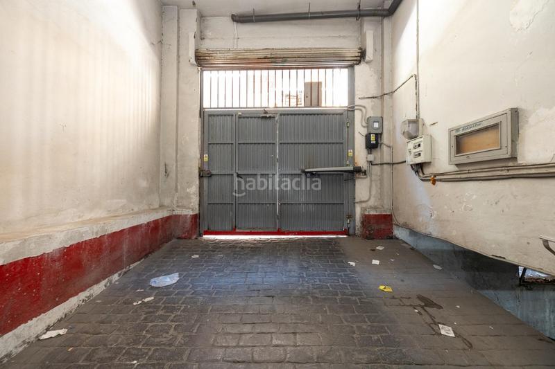 Foto c77617f3-5e8a-4405-95e0-d1c5bf7aa067. Car parking in Plaza de Toros Granada