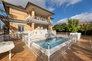 Xalet en Calle rotonda almez 32 3. Villa de lujo en urbanizacin monteluz