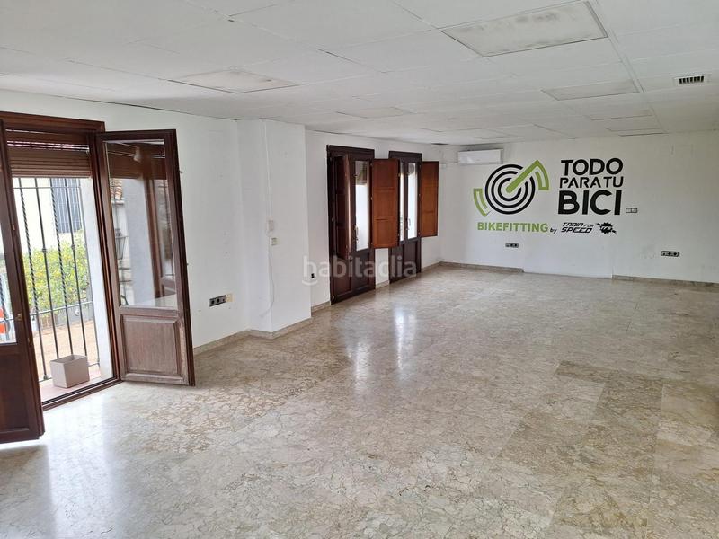 Foto 56a818b8-e854-4616-9b89-6a169af82081. Alquiler local comercial  a la entrada de la zubia en Zubia (La)