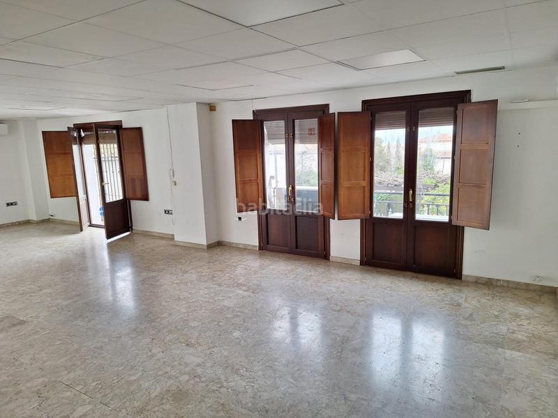 Foto a7b08c86-69c8-4af0-935b-973006720b71. Alquiler local comercial  a la entrada de la zubia en Zubia (La)