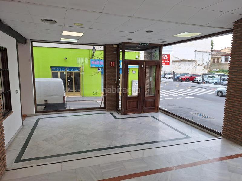 Foto fa695325-bdda-4e6a-bb03-53cceb3903c5. Alquiler local comercial  a la entrada de la zubia en Zubia (La)