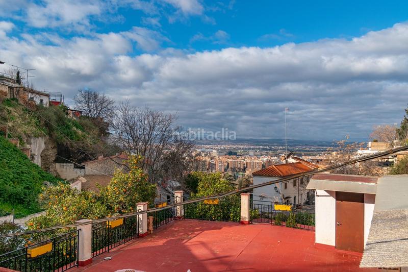 Foto 504d6522-e4ba-4f99-979b-51f21f282f60. Casa  con cuevas y terreno en barranco del abogado en Granada