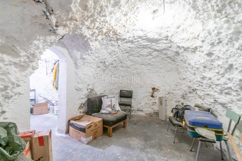 Foto 785f7c68-1310-4af4-8b7d-8c6b47c5172f. Casa  con cuevas y terreno en barranco del abogado en Granada