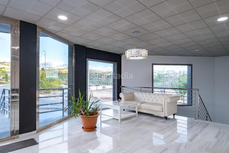 Foto fd19e17d-db9c-49e6-853d-c5658ec5d1f1. Bâtiment à usage industriel dans Centro - Sagrario Granada