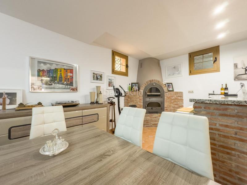 Foto de33de04-55a8-4567-9948-eb2336414ac5. Casa en calle la rioja 15 chalet pareado en las gabias. para entrar a vivir. en Gabias (Las)