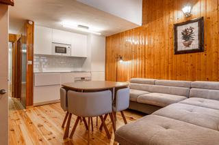 Duplex  Urbanizacion de sol y nieve. Precioso dúplex totalmente reformado y con terraza
