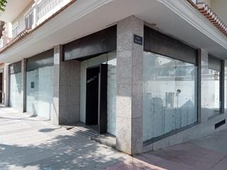 Location Local commercial à Cenes de la Vega. Se alquila local comercial en cenes de la vega