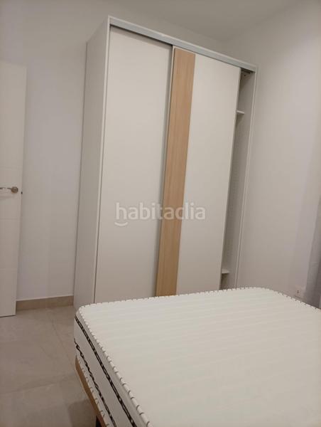 Foto 2600b5df-a274-4470-ba13-2ca030f95134. Alquiler piso precisioso piso junto a gran vía y triunfo en Granada