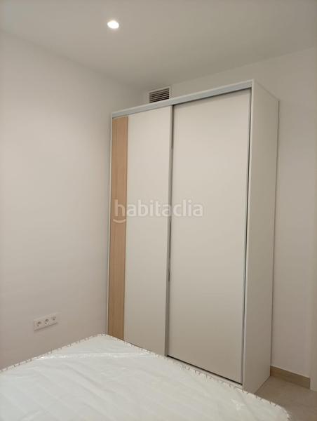Foto adf7eae1-86be-4514-8c0b-4d5adb4aa4c3. Alquiler piso precisioso piso junto a gran vía y triunfo en Granada