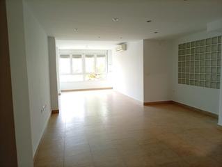 Alquiler Piso  Calle de santa bárbara. Bonito piso para entrar a vivir