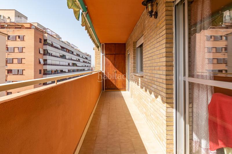Foto b0c43a43-bfa1-489d-8a69-e00127968de7. Piso  con plaza de garaje junto al carrefour en Granada