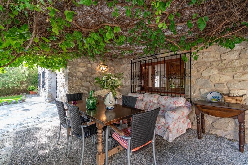 Foto b90c8c6e-047e-4743-9527-6dbdb01c933f. Chalet preciosa casa con piscina privada en urbanización molino alto en Huétor de Santillán