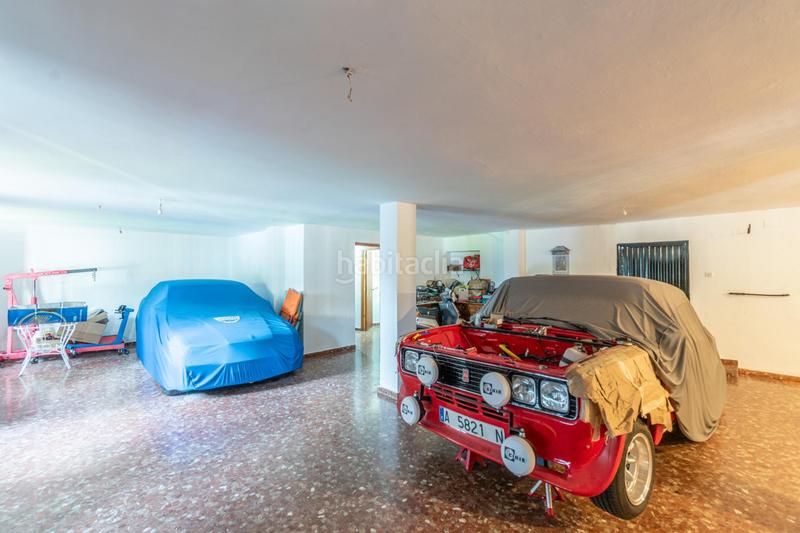 Foto bec69b7e-fe51-4929-a4c3-1aefccae4844. Chalet preciosa casa con piscina privada en urbanización molino alto en Huétor de Santillán