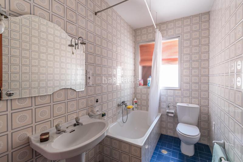 Foto d5f494ff-1b93-4ed4-8167-396c2a742840. Chalet preciosa casa con piscina privada en urbanización molino alto en Huétor de Santillán
