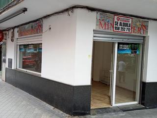 Local Comercial en Avenida de Cádiz