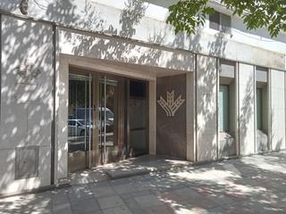 Location Local commercial  Avenida de sierra nevada. Se alquila local comercial en cenes