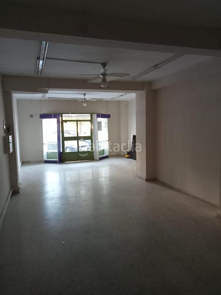 Foto 4e669649-3c0b-4016-9180-e017a24f2fff. Alquiler local comercial  junto a fontiveros en Granada